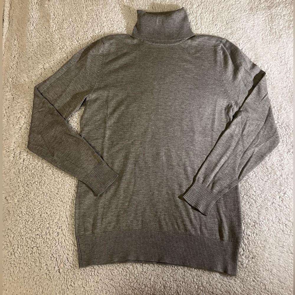 Grey knit turtleneck